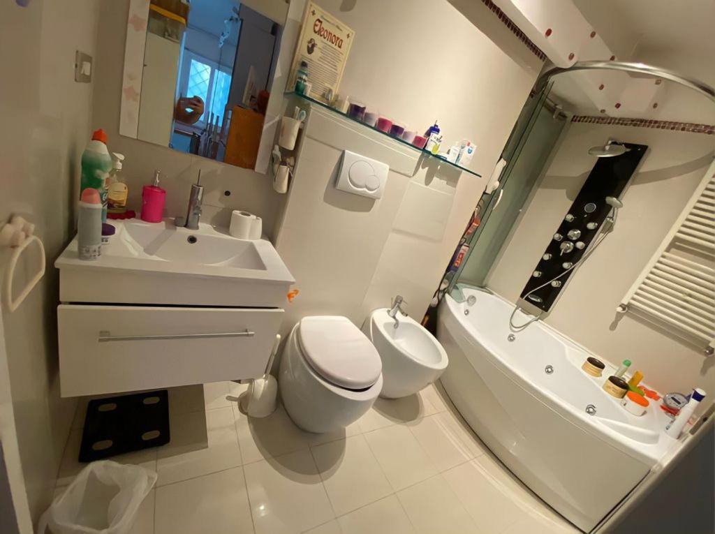 Affitto Due Camere, Due Bagni In Villa Róma Kültér fotó
