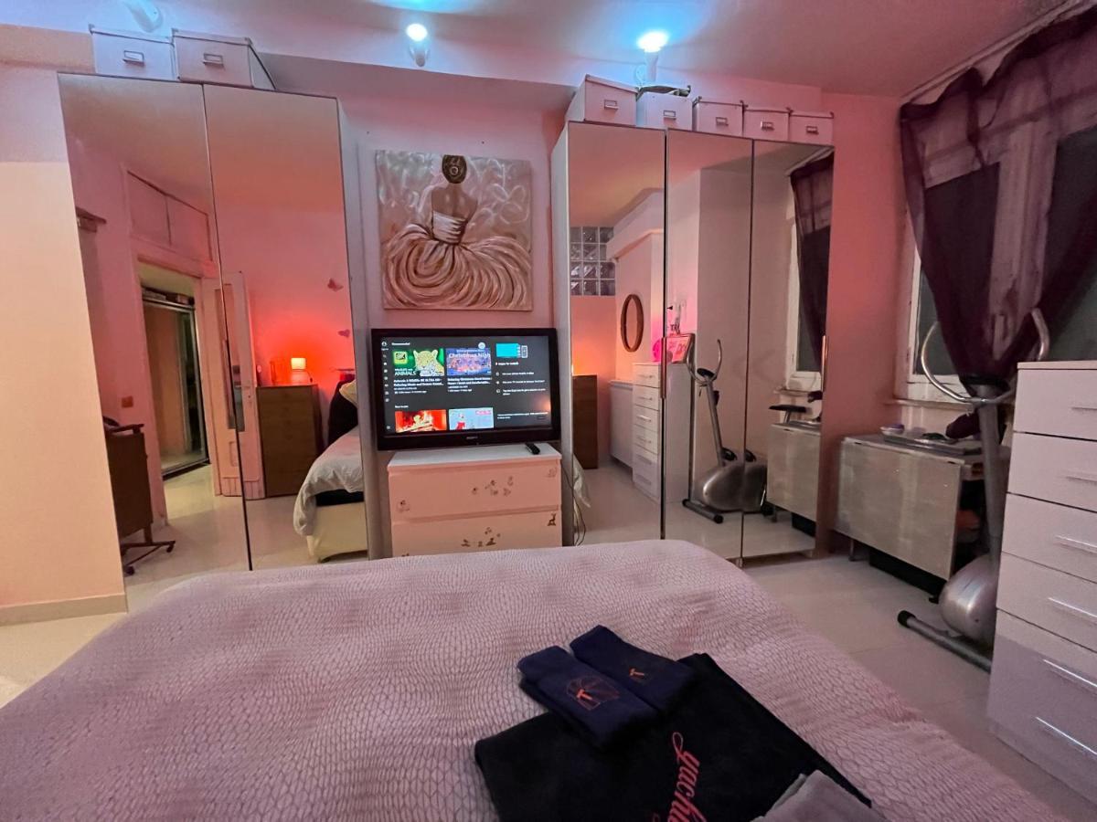 Affitto Due Camere, Due Bagni In Villa Róma Kültér fotó